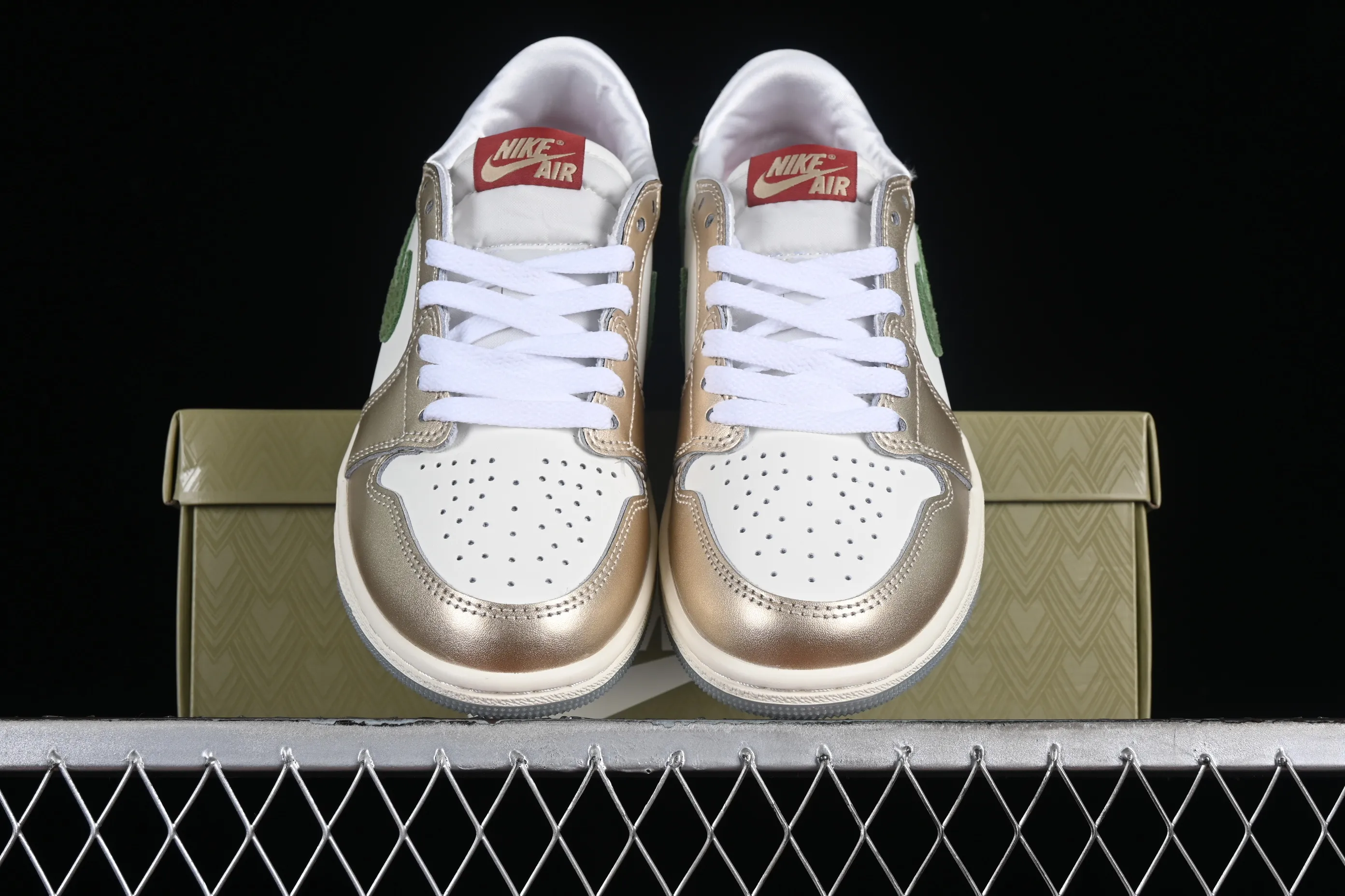 All categories Air Jordan Jordan series basketball shoes Air Jordan 1 Low Pure original Air Jordan 1 Low OG GS "Chinese New Year" AJ1 Joe 1 Dragon Year zodiac color low-top cultural casual sneakers FQ6593-100